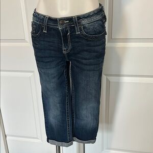 Vigoss Blue heritage capri Jeans with Distressed Look